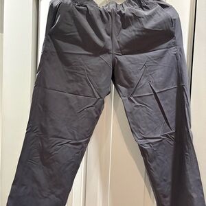 lululemon athletica Women's Gray Capris